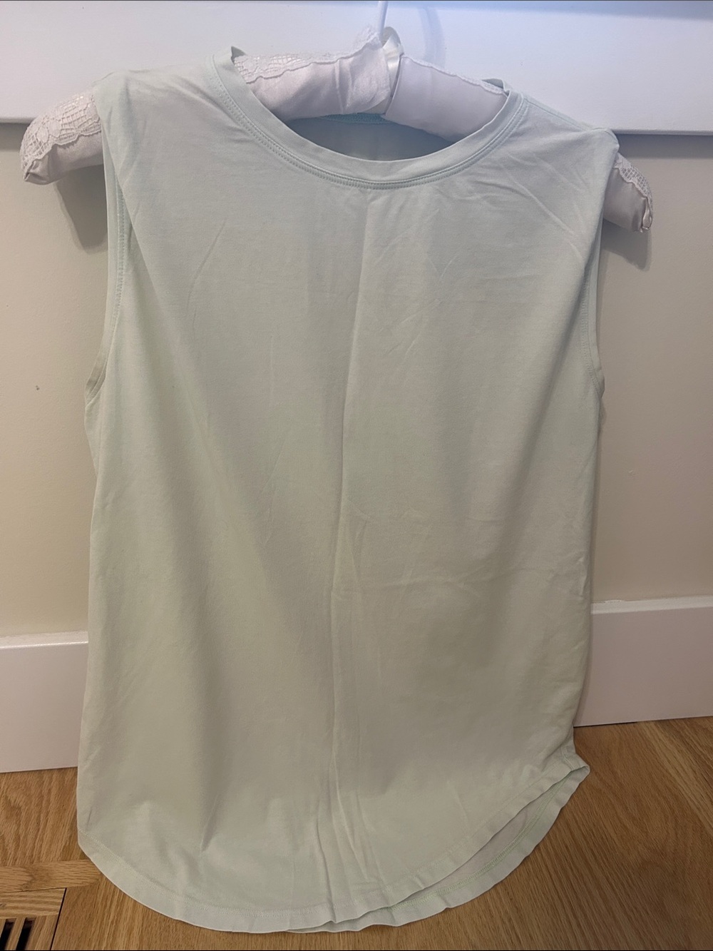 Women's Sleeveless Crewneck Tank Top - Mint